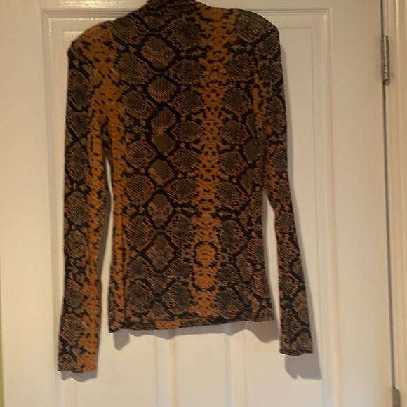 Leith Python Print Mock Turtle M - Picture 5 of 7